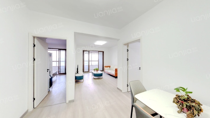 英伦尚郡二手房实景图