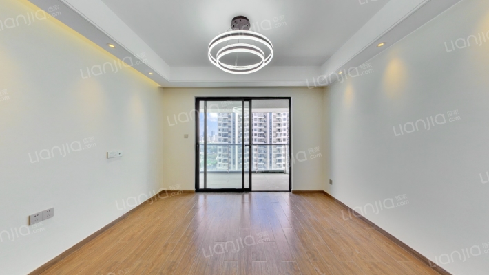 金冠亚沙村二手房实景图