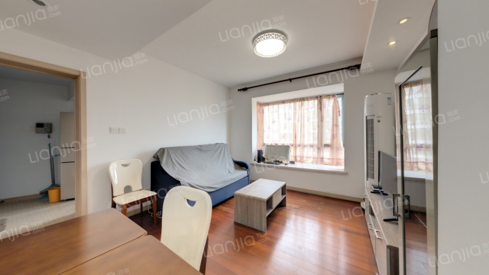 名门河滨花园二手房实景图