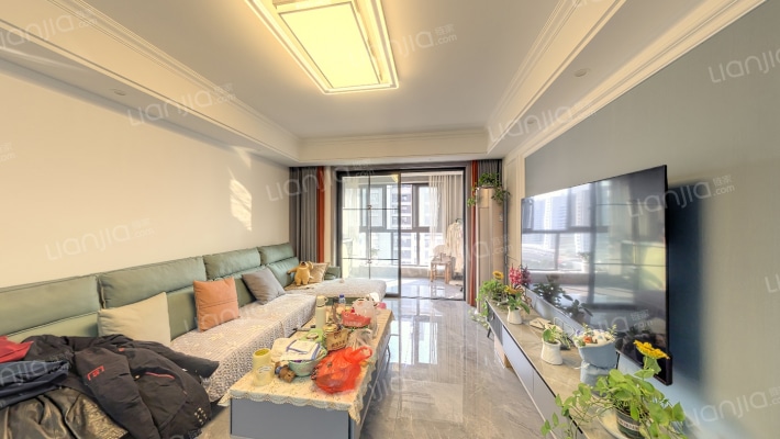 新兴岚湾一期东区二手房实景图