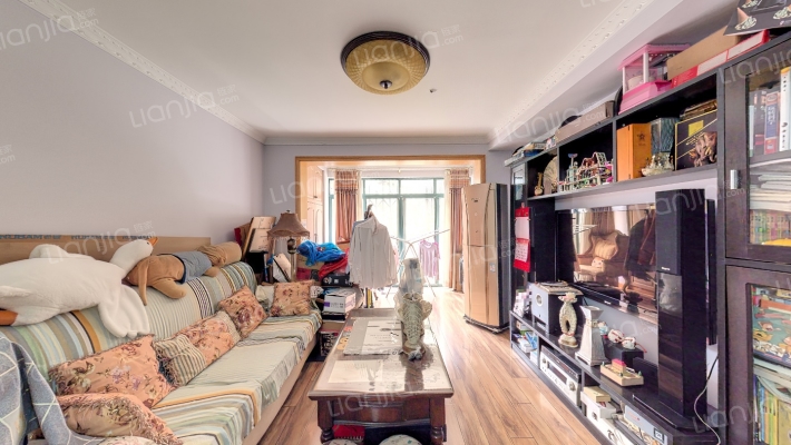 绿地春申花园二手房实景图