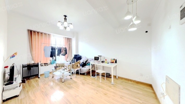 炜岸城一期二手房实景图