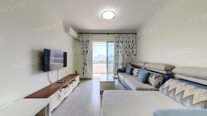 蔚蓝海岸1期二手房实景图