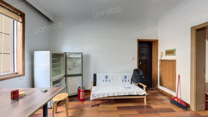 河畔新村二手房实景图