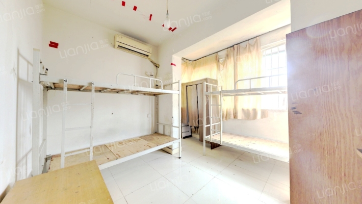 双楠路235号二手房实景图