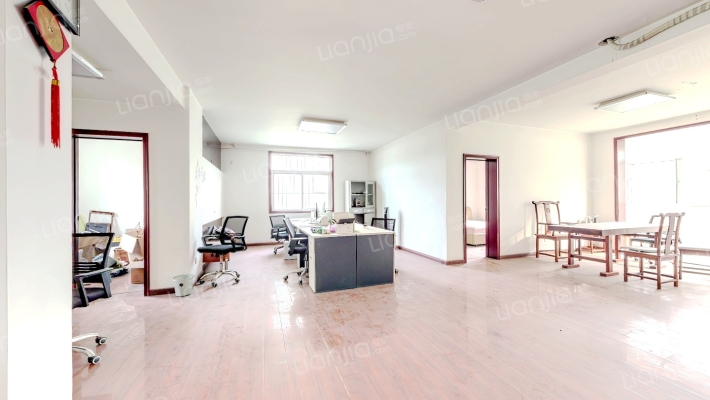 东风小区二手房实景图