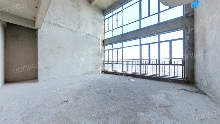 世汇蓝天二手房实景图