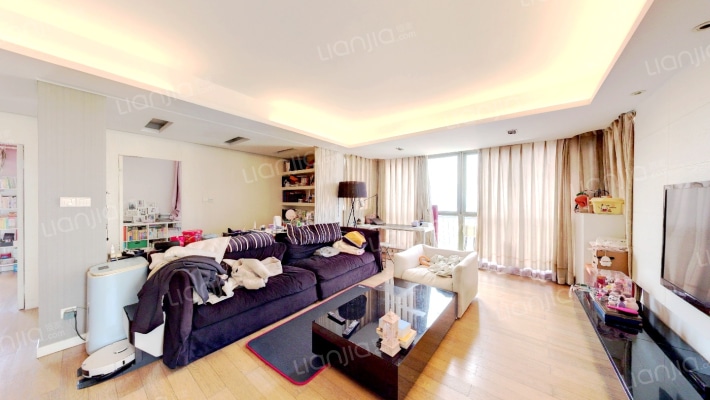 天鹅湾东区二手房实景图