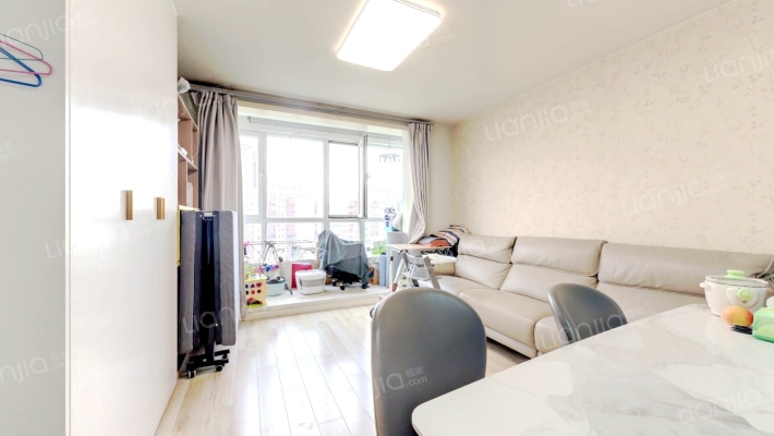 青年汇佳园二手房实景图