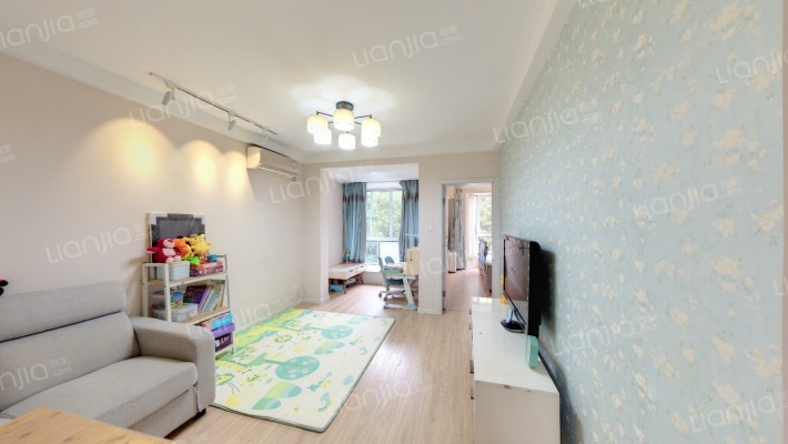 品华苑二手房实景图