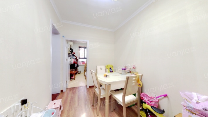 滨江花园东园二手房实景图