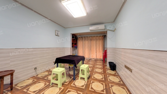 巴国龙庭二手房实景图