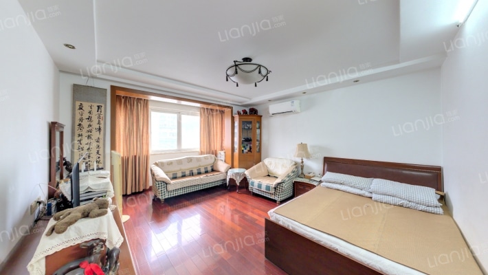 英达大厦二手房实景图