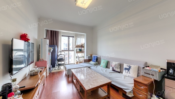 地铁首座二手房实景图