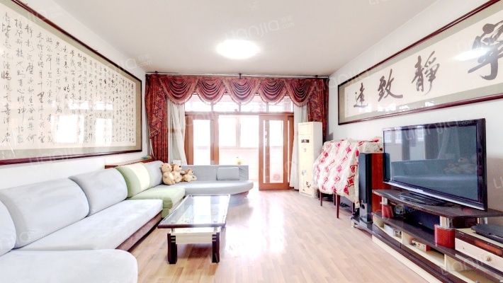 新石中路195号二手房实景图