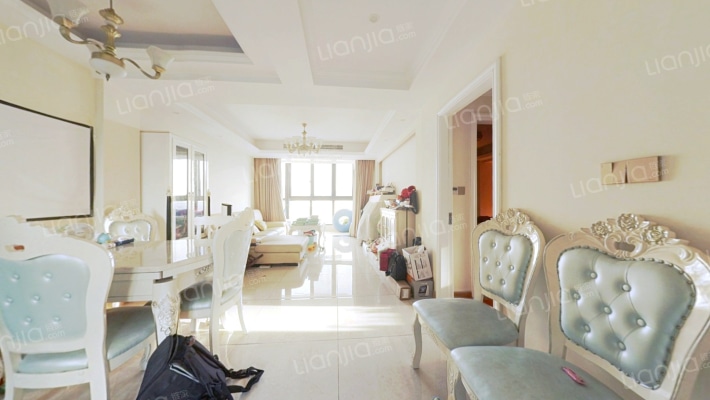 湖畔公寓二手房实景图