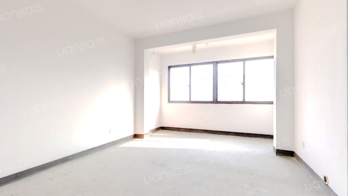 新庄花苑二手房实景图