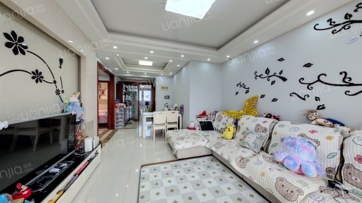 蓝色假日二手房实景图