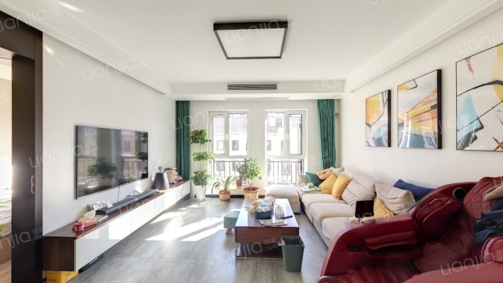 天鹅堡二手房实景图