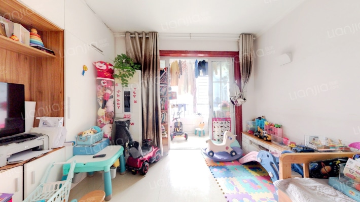 绿地泉景园一期二手房实景图