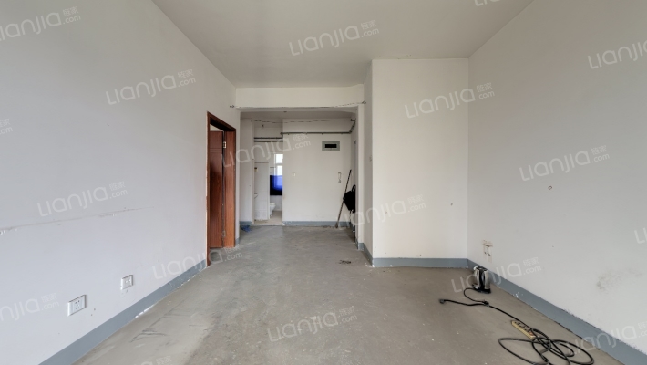 兴堰逸苑二手房实景图