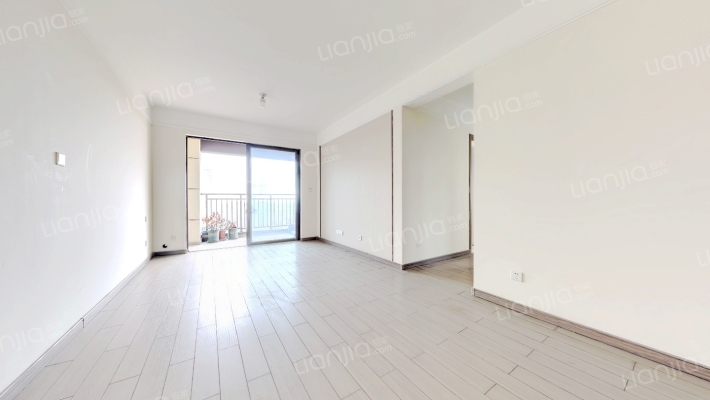 越秀亲爱里二手房实景图