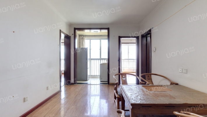 康桥边的院子二手房实景图