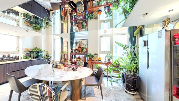 天山世界之门二手房实景图