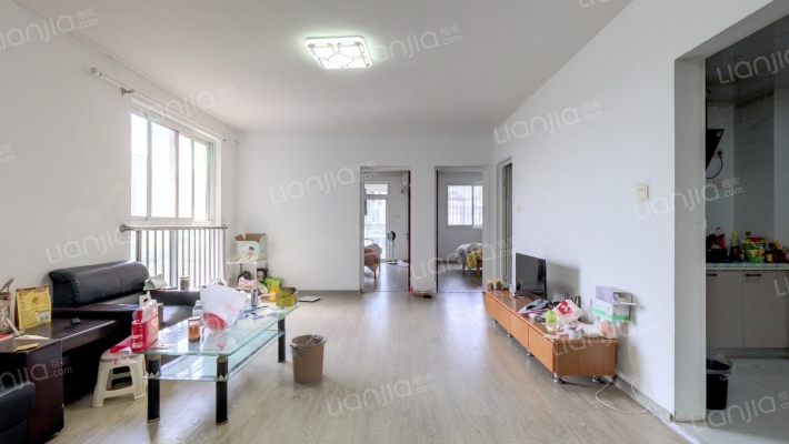 长城佳苑二手房实景图