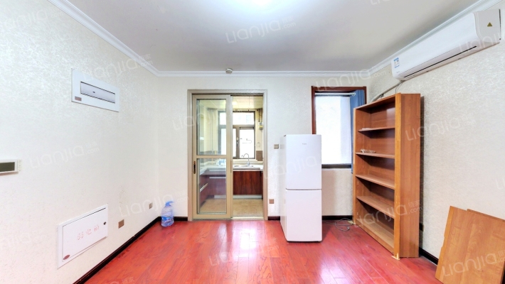 山师北街8号院二手房实景图