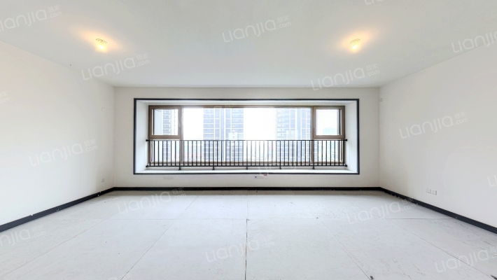 格调瑰丽花园二手房实景图