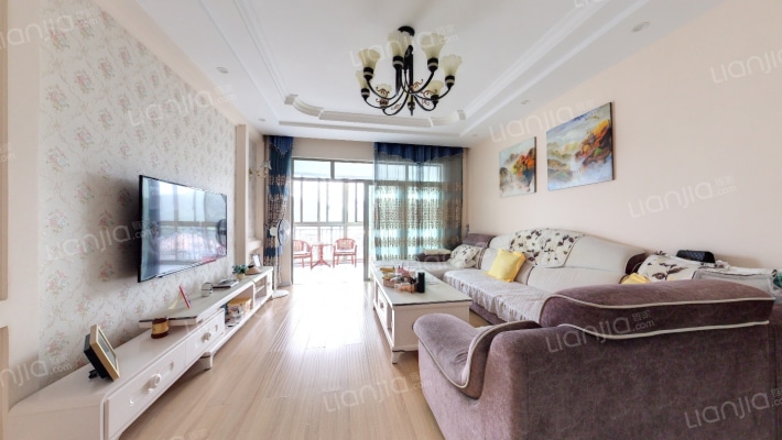 蓝波湾新天卫城水街二手房实景图