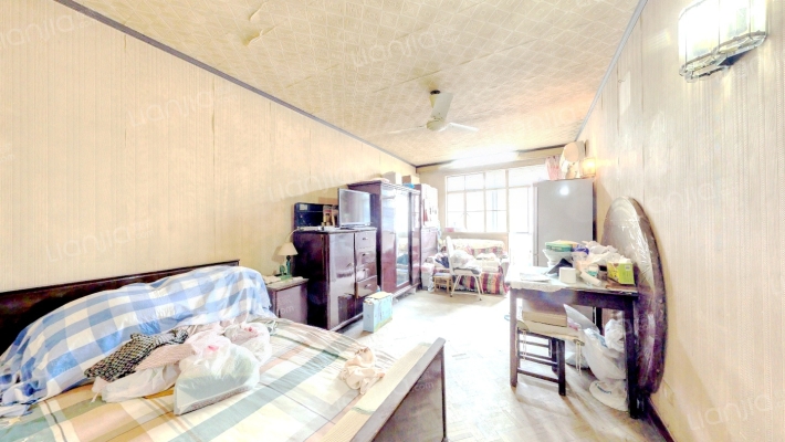 中二小区二手房实景图