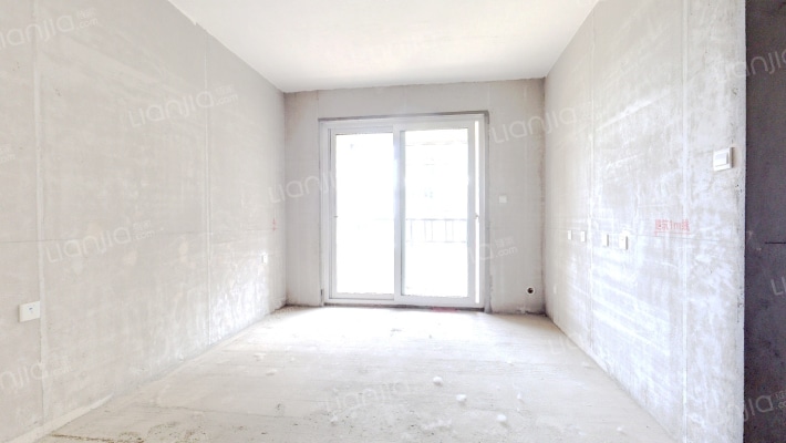 郑地美景东望三期二手房实景图