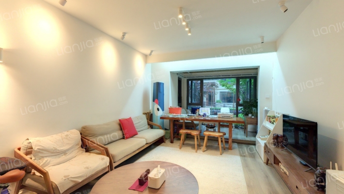 保利天汇二手房实景图