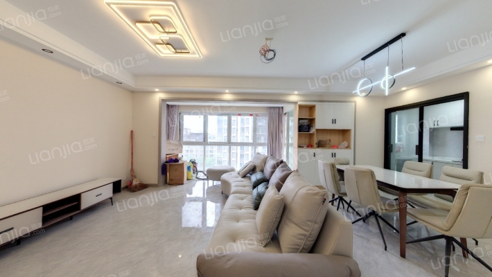 中铁城鉴湖栖郡二手房实景图