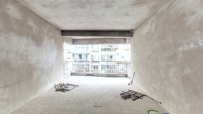 海德福苑B区二手房实景图