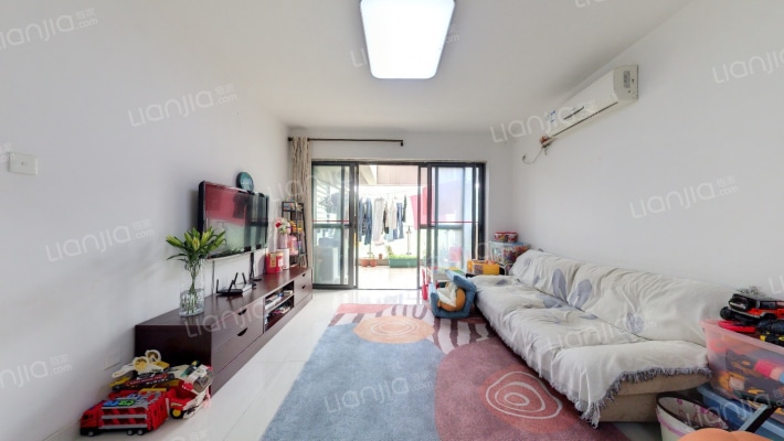 星河丹堤二手房实景图