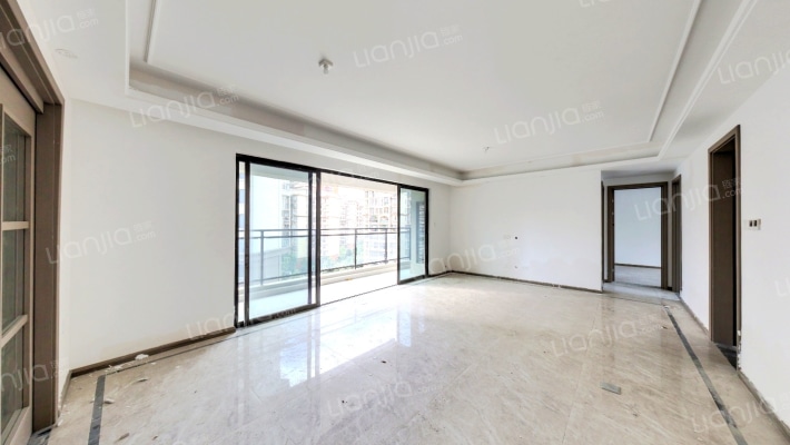 蓝光&贵安置投长岛国际二手房实景图