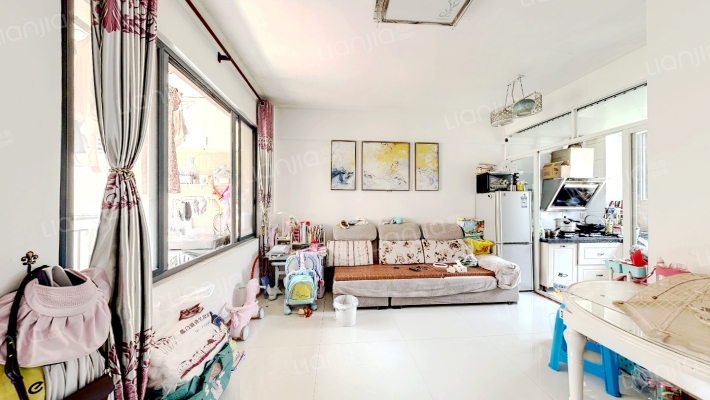 英泰第一城B区二手房实景图