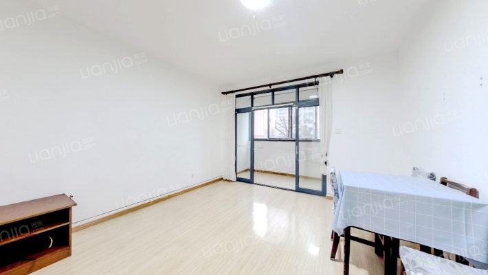 由由新邸二手房实景图