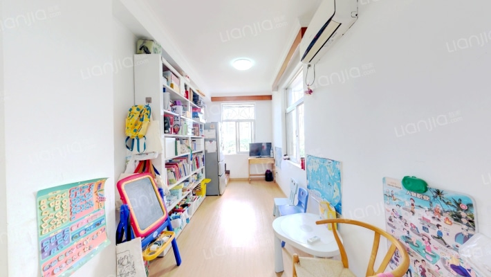 信义里社区二手房实景图