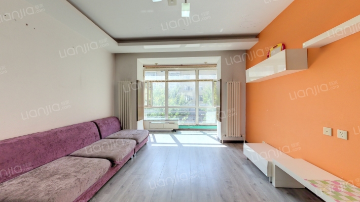 时尚雅居二手房实景图