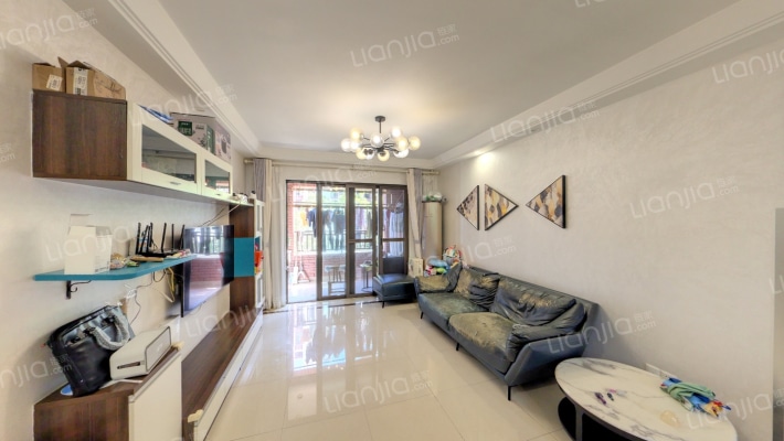 招商莱顿小镇二手房实景图