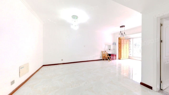 金石怡苑二手房实景图