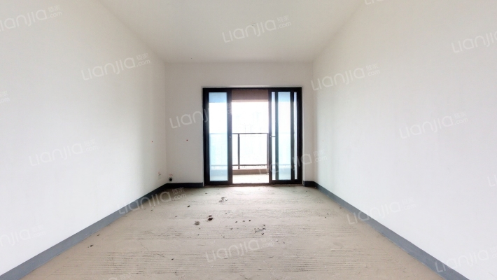 长嘉汇四期二手房实景图