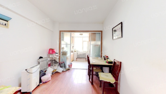 龙畔金泉五期K2区二手房实景图