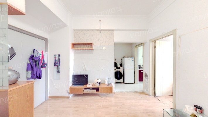 钻界公寓二手房实景图