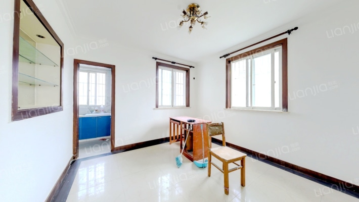 莲安西路35弄二手房实景图