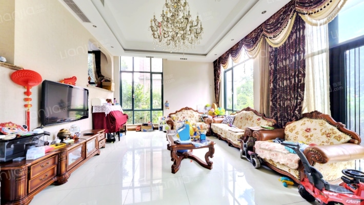 润峰苑(别墅)二手房实景图